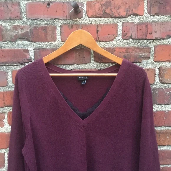 Torrid Sweater Lace Trim V-Neck Plus 2 2X 18 20 Burgundy + Black Cotton Acrylic - Picture 4 of 8
